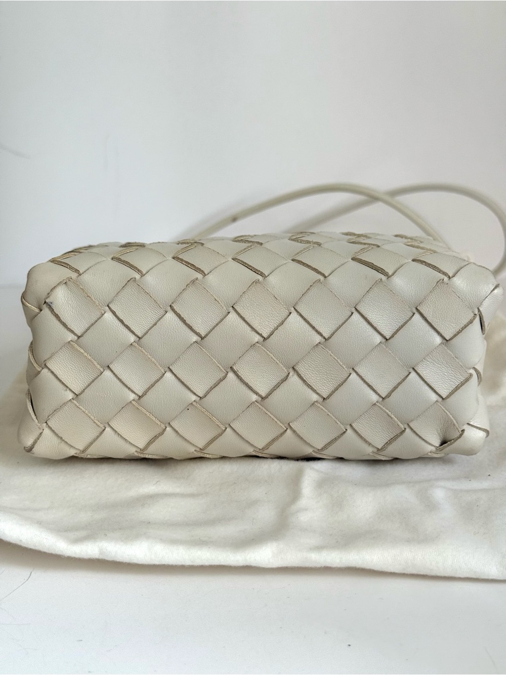 Bottega Veneta Nappa Intrecciato Mini Loop Camera Bag White 💫 - Picture 11 of 15